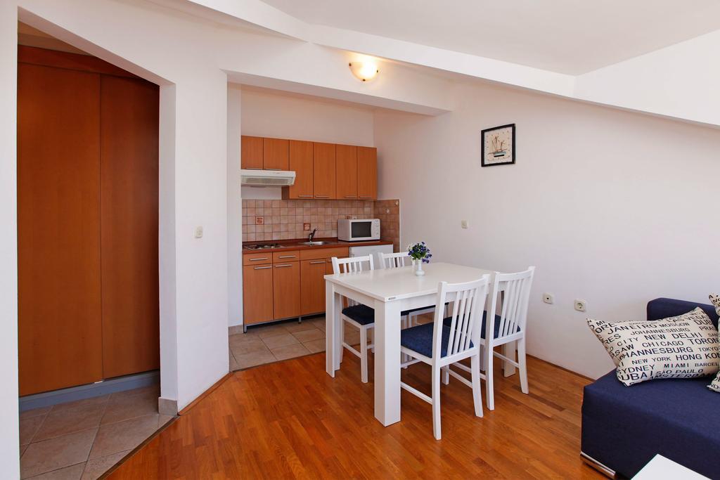 Apartments Vala Вела-Лука Экстерьер фото